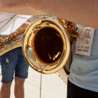 097_DolacMarket_welcome_saxophones-3